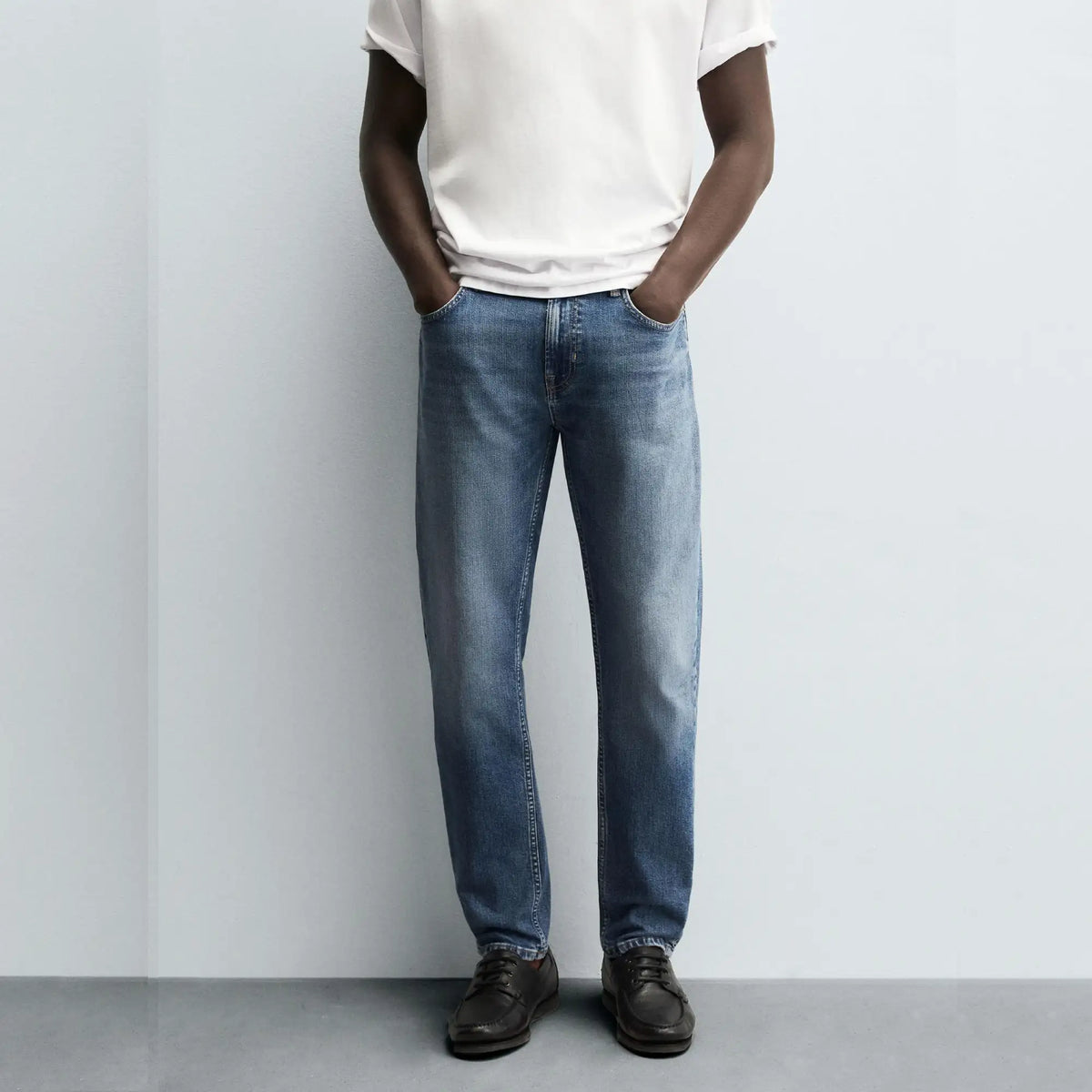 Classic Solid Slim Fit Jeans - Blue